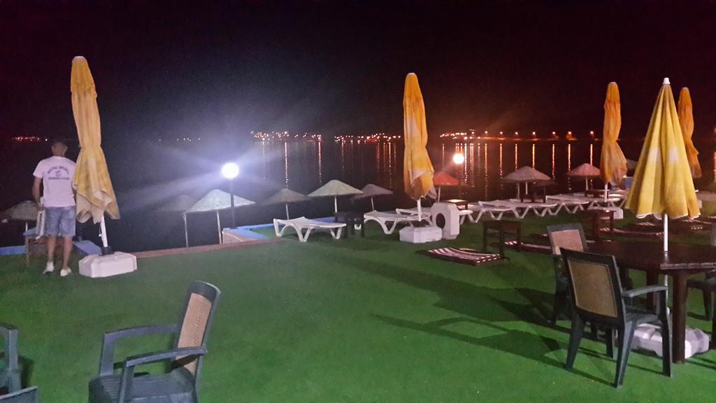 Cunda Beyaz Balina Hotel Ayvalı Exterior foto
