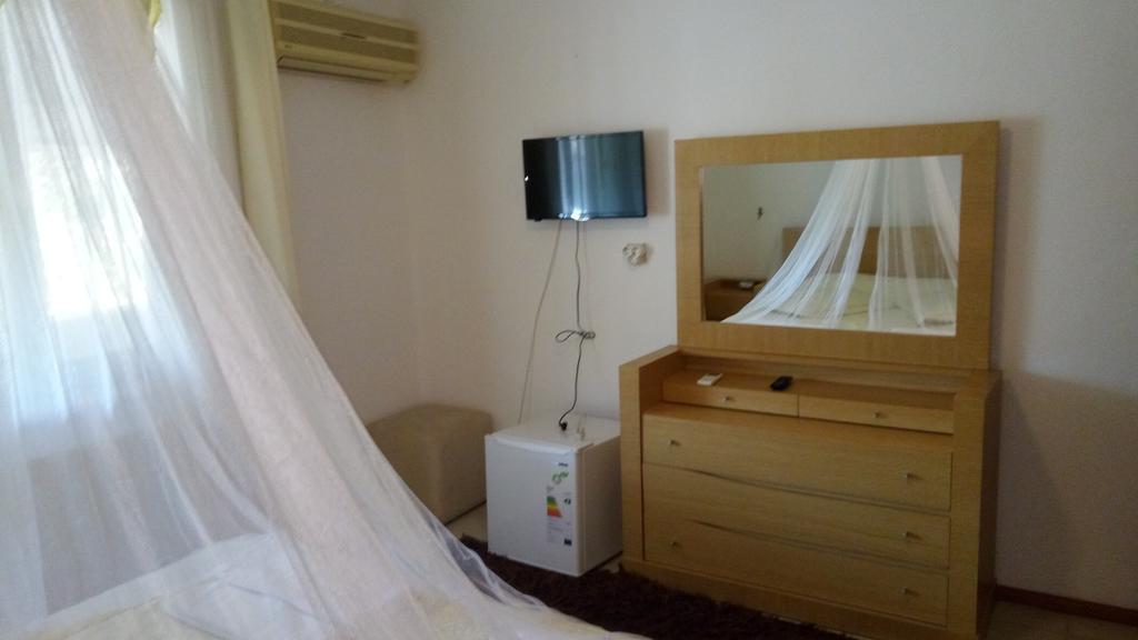 Cunda Beyaz Balina Hotel Ayvalı Exterior foto